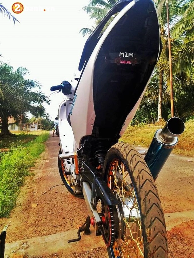 Exciter 135 độ phong cách cọp đầy mạnh mẽ của biker malaysia