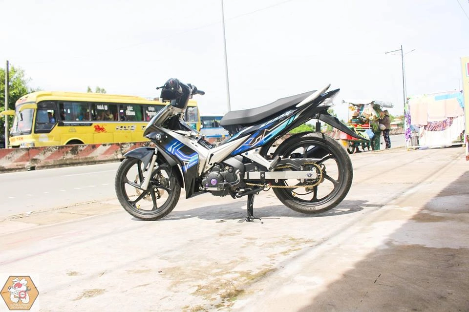 Exciter 135 độ phun xăng điện tử siêu ngầu của biker vĩnh long