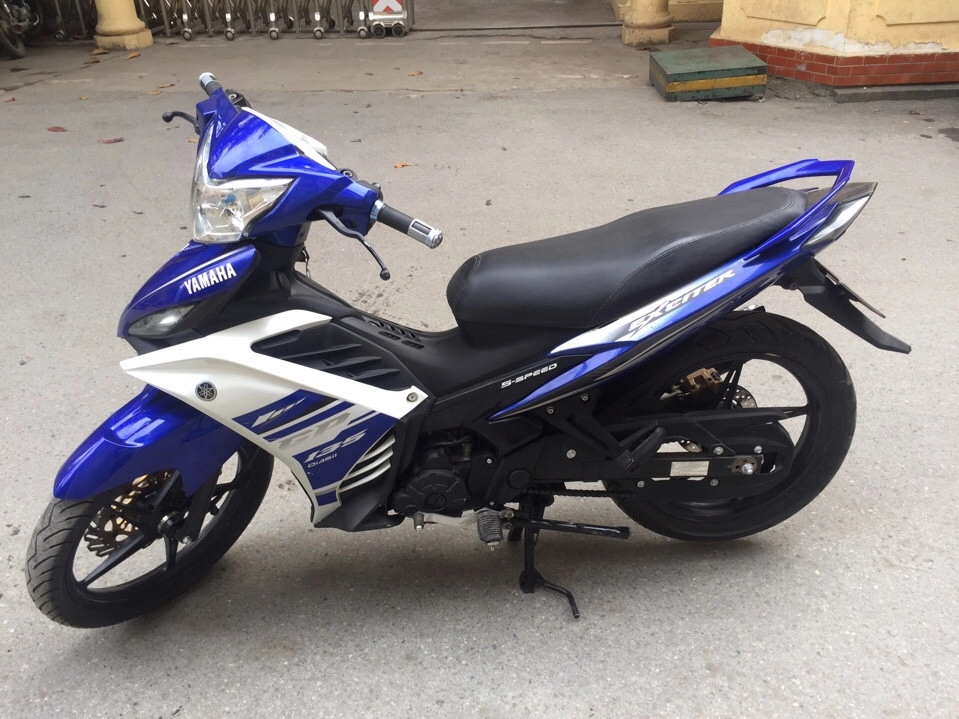 Exciter 135cc màu xanh trắng gp côn tay 2012 nguyên bản