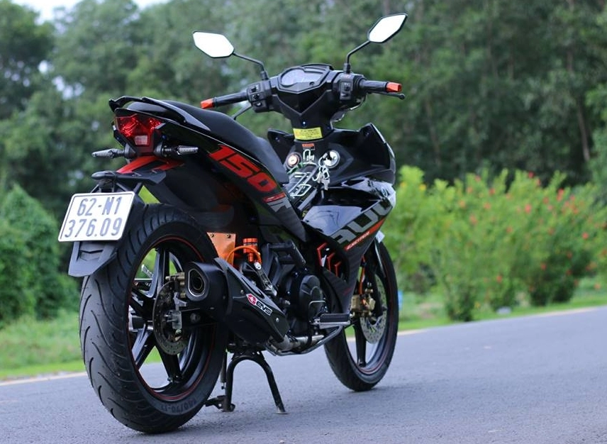 Exciter 150 độ kiểng tinh tế giữ sự nguyên thủy của biker long an