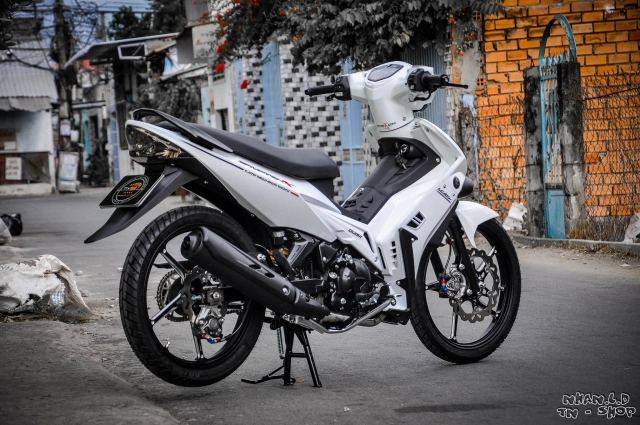 Exciter 2010 độ dàn chân xem là nghiện của biker miền tây