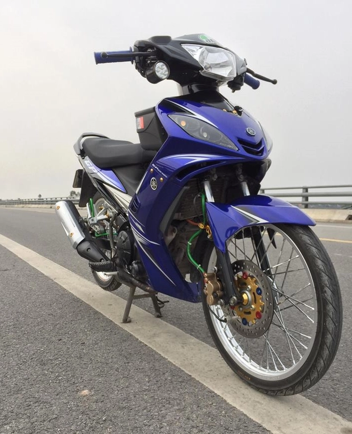 Exciter 2010 độ khoe dáng trên con đường cao tốc của biker hải phòng