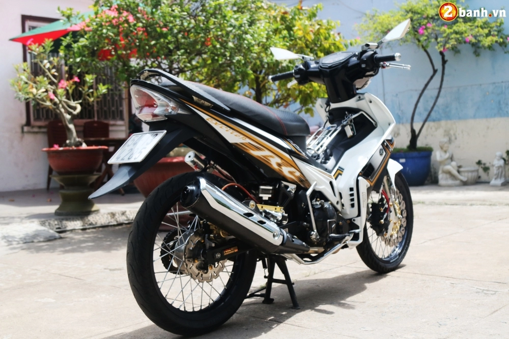 Exciter 2010 full option với dàn áo nguyên thủy