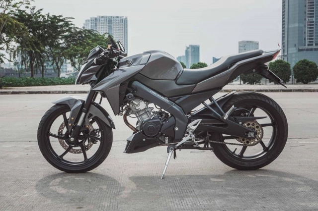 Fz 150 độ chiến binh bóng đêm trỗi dậy khiến người xem tê liệt