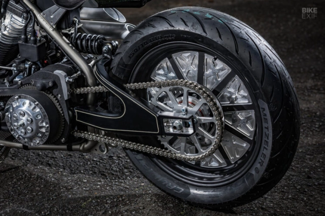 Harley-davidson fxd dyna super glide giành được giải thưởng best details work tại mooneyes