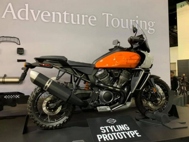 Harley-davidson pan america 1250 adventure tourer được giới thiệu với gói phụ kiện cao cấp