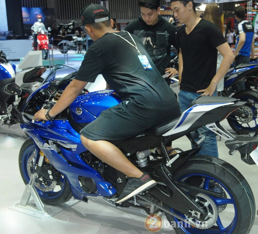 Hình ảnh chi tiết yamaha yzf-r6 2017 đầu tiên tại việt nam