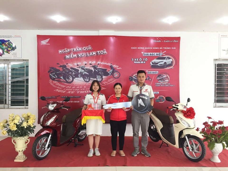 Hơn 25000 phần quà đã đến tay khách hàng trong dịp mua xe trúng xe của honda