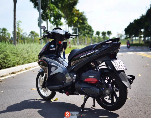 Honda air blade ấn tượng khó phai với dàn bánh căm lịch lãm