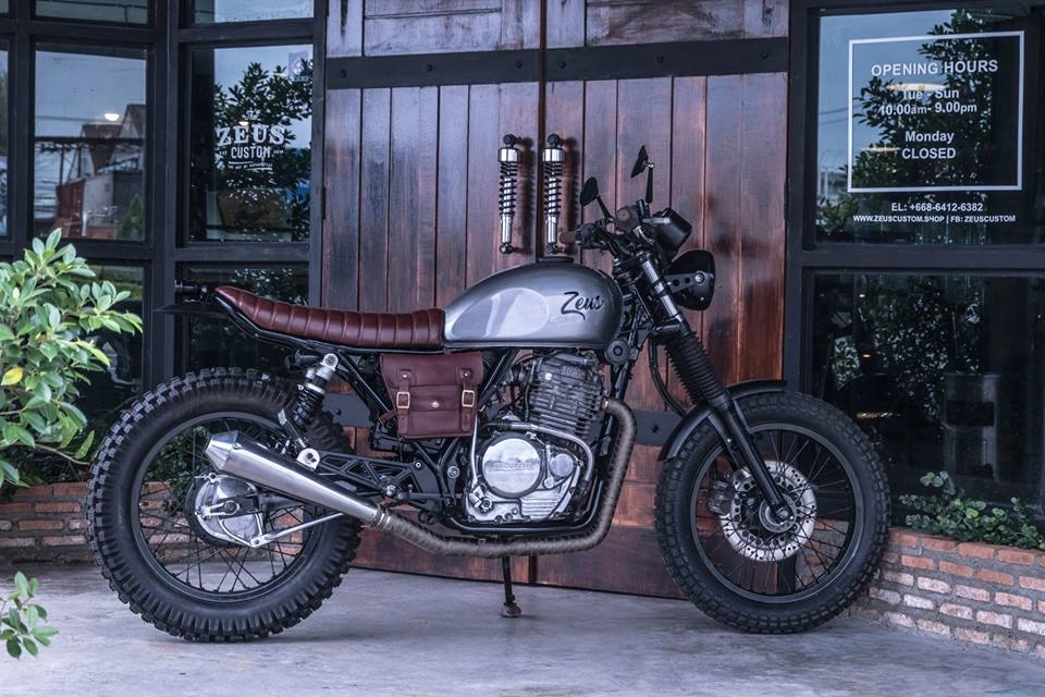 Honda cb400ss bản tùy chỉnh đến từ zeus custom