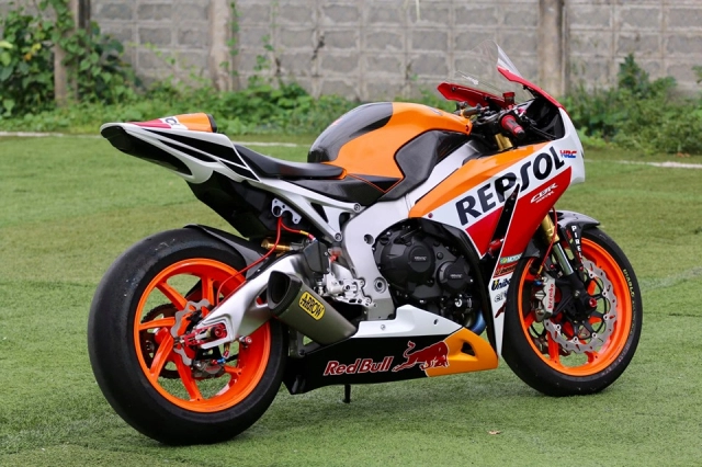 Honda cbr1000rr repsol độ ấn tượng với dàn chân vô đối