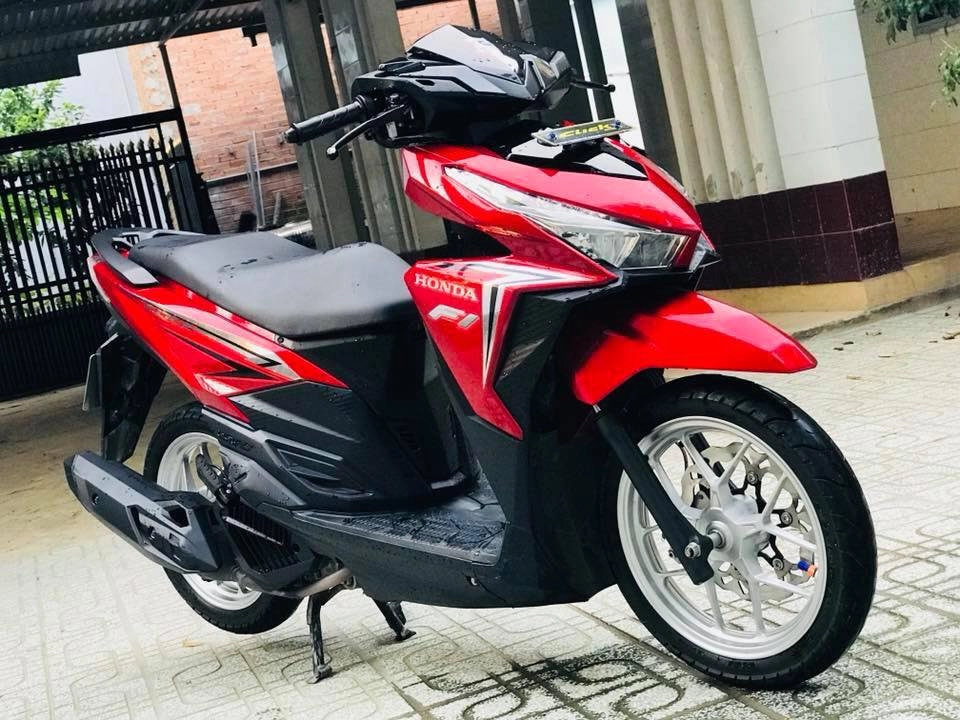 Honda click 125 độ điệu đà với một ít đồ chơi quý tộc