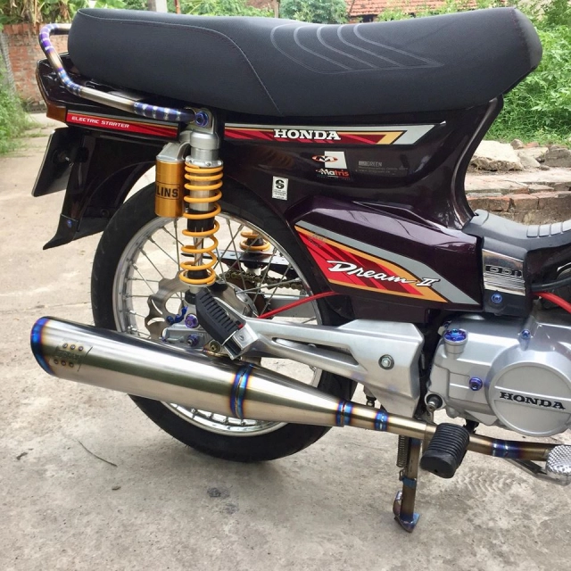 Honda dream độ hơi thở titanium đầy sức công phá