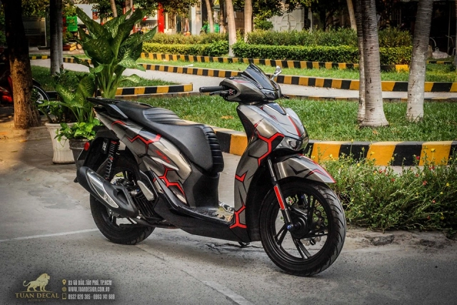 Honda sh 2020 ấn tượng với phong cách mắt lé và dàn áo có 102