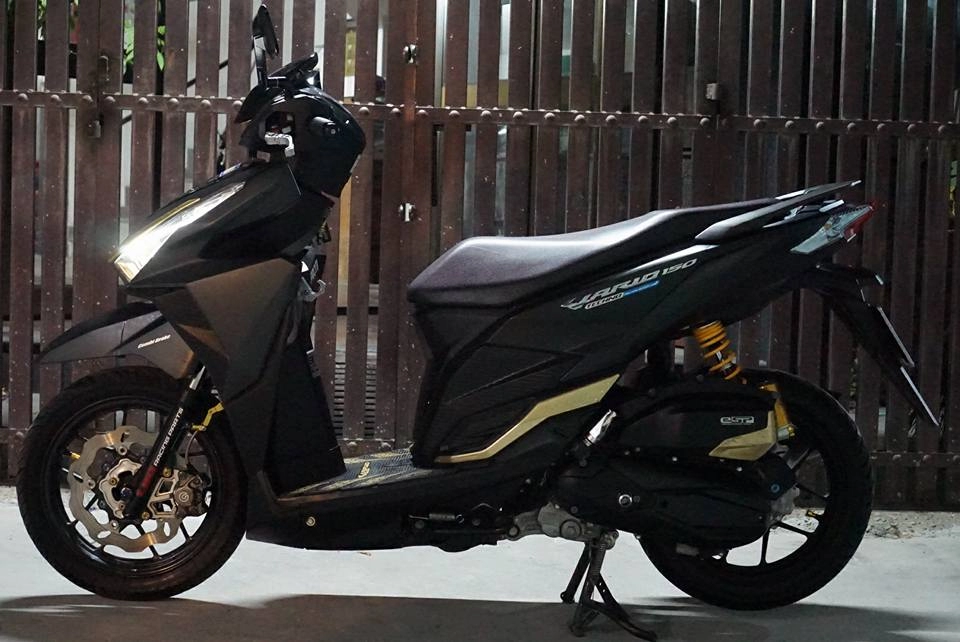 Honda vario 150 dọn đẹp lung linh xuyên màn đêm