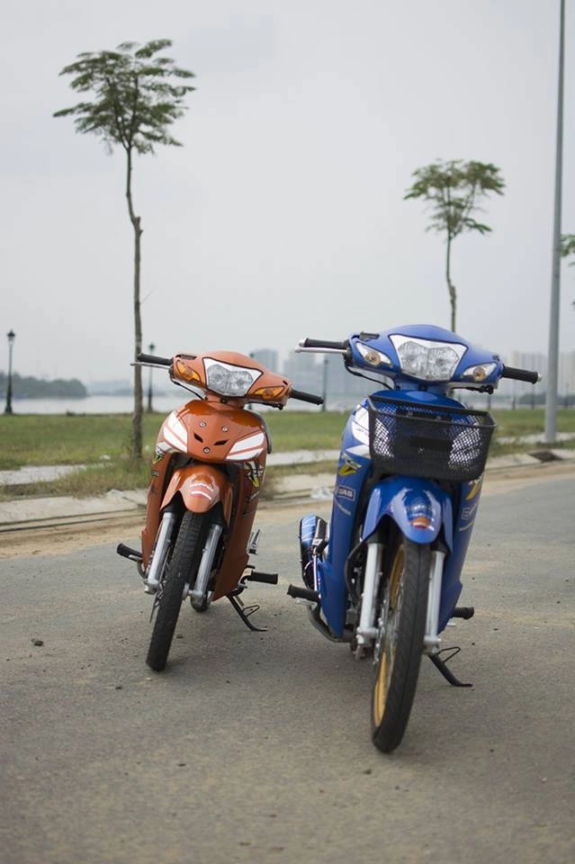 Honda wave 100 phiên bản repsol blue chrome phá cách khá nhẹ nhàng và mạnh mẽ của bạn trẻ sài thành