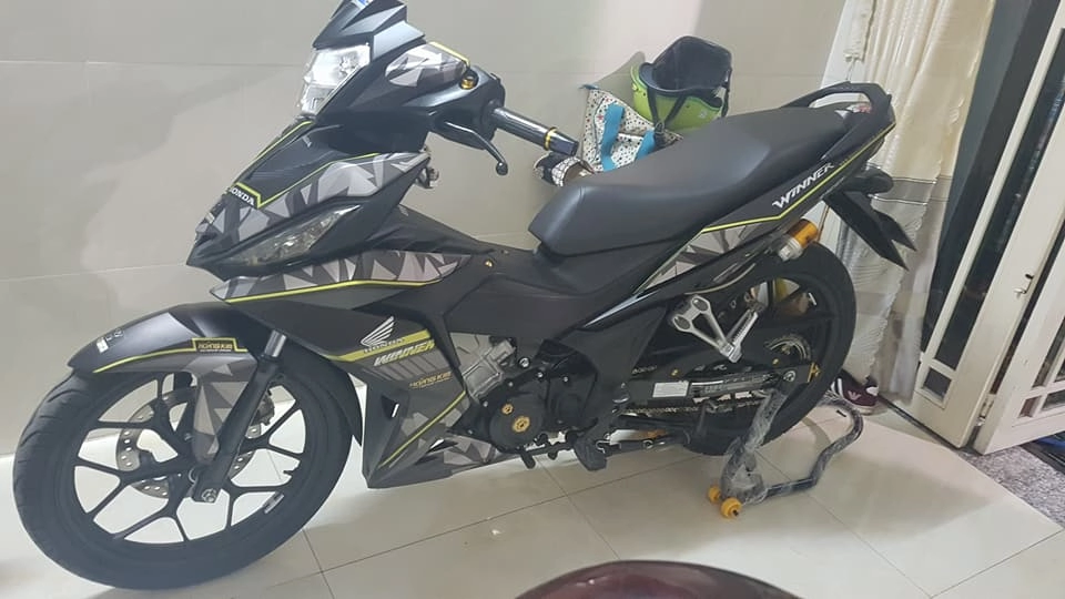 Honda winner 150 độ kiểng cá tính với bộ áo camo