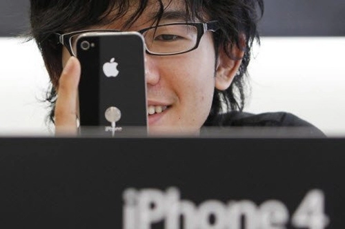 Iphone 4 sẽ là smartphone giá rẻ của apple