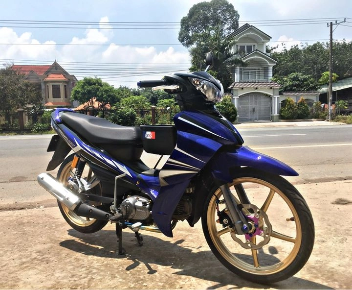 Jupiter 110 độ đầy sang chảnh của biker bình dương