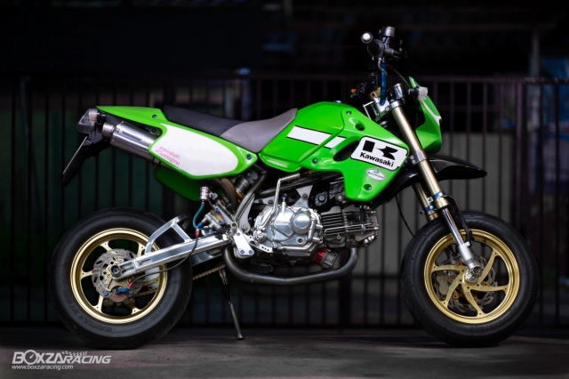 Kawasaki ksr 110 đô quai vât xanh vơi đôi chân không lô đây kinh di