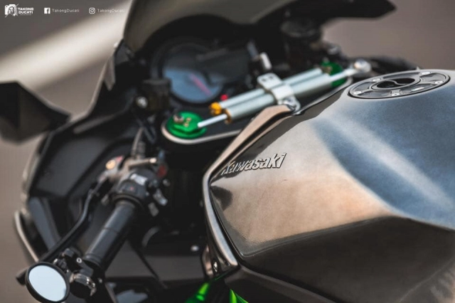 Kawasaki ninja h2 lột xác thành phiên bản đường đua h2r