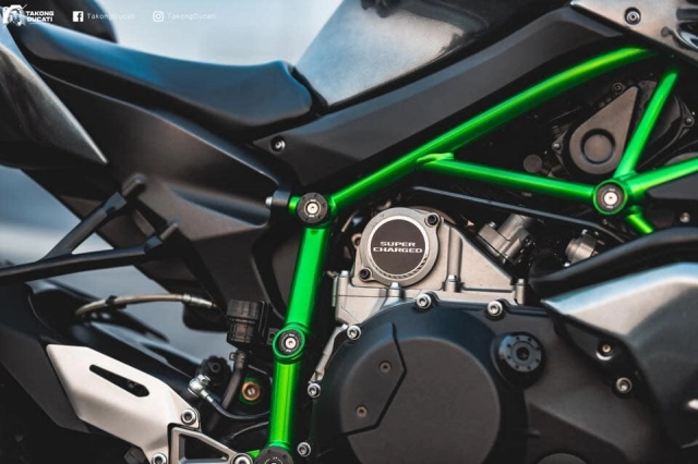 Kawasaki ninja h2 lột xác thành phiên bản đường đua h2r