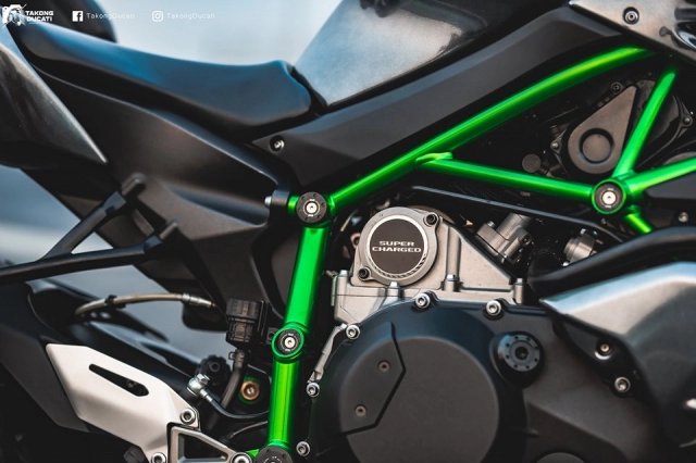 Kawasaki ninja h2 nâng cấp cực chất theo phong cách h2r