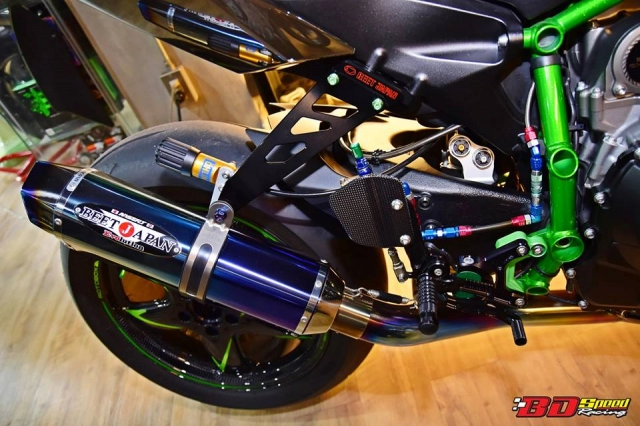 Kawasaki ninja h2 siêu phẩm tốc độ căng cứng với dàn option khủng