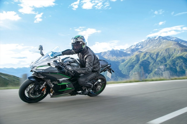 Kawasaki ninja h2 sx se 2019 bổ sung công nghệ superbike