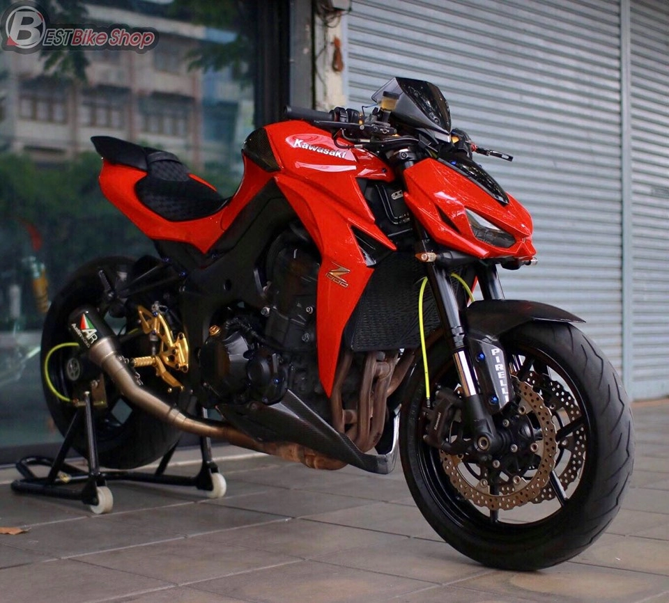 Kawasaki z1000 độ ấn tượng với phong cách đỏ sporty