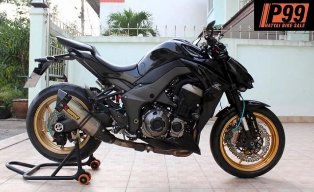 Kawasaki z1000 độ đậm chất racing với diện mạo full black