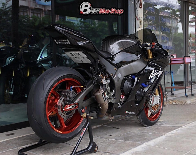 Kawasaki zx-10r bản nâng cấp với trang bị đặc biệt thửa từ đường đua