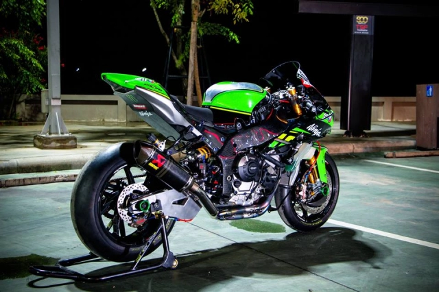 Kawasaki zx-10rr độ kịch tính với trang bị đường đua wsbk