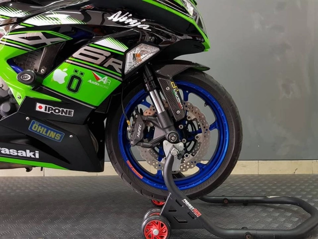 Kawasaki zx-6r nâng cấp lôi cuốn với dàn chân hàng hiệu