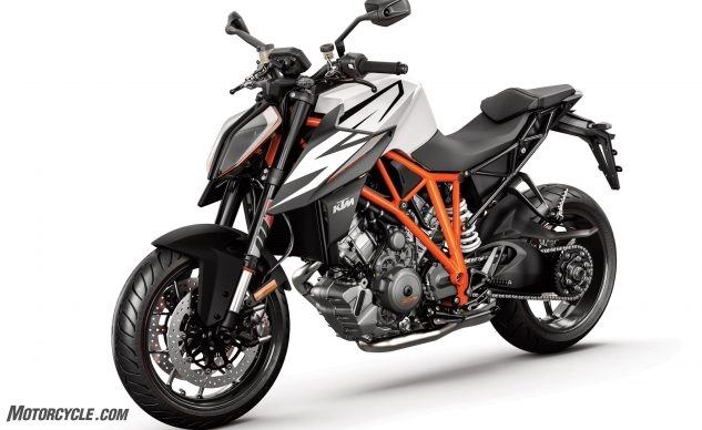 Ktm 1290 super duke r 2019 được công bố với nhiều thay đổi