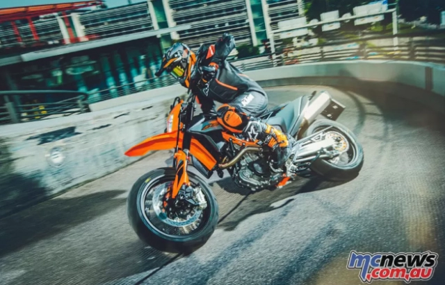 Ktm 690 enduro r và 690 smc r 2021 ra mắt nâng cao sức lôi cuốn