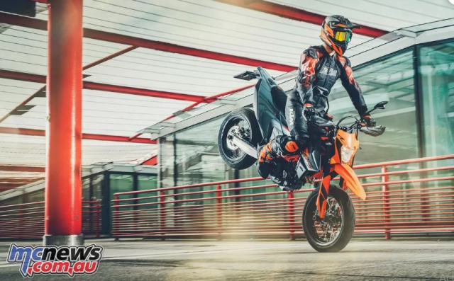 Ktm 690 enduro r và 690 smc r 2021 ra mắt nâng cao sức lôi cuốn