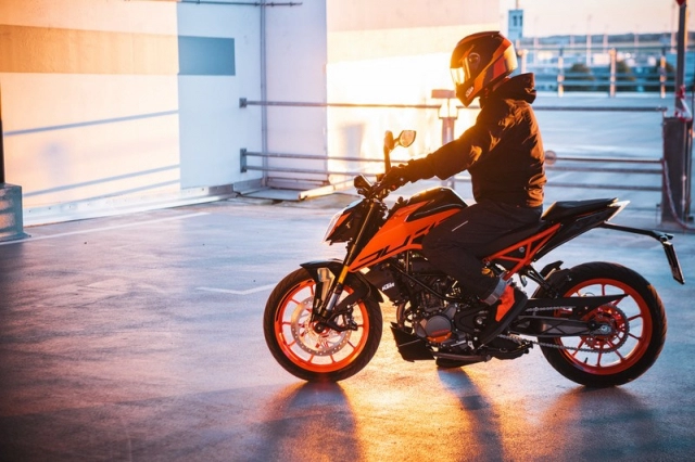 Ktm duke 200 phiên bản mới 2021 vừa ra mắt