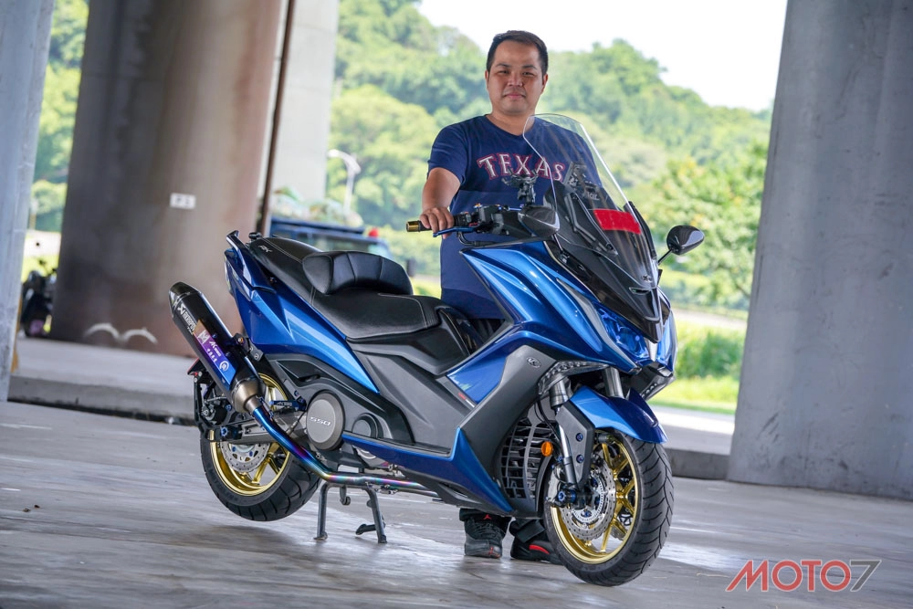 Kymco ak550 bản độ blue beast của biker đài loan yan qiaojun