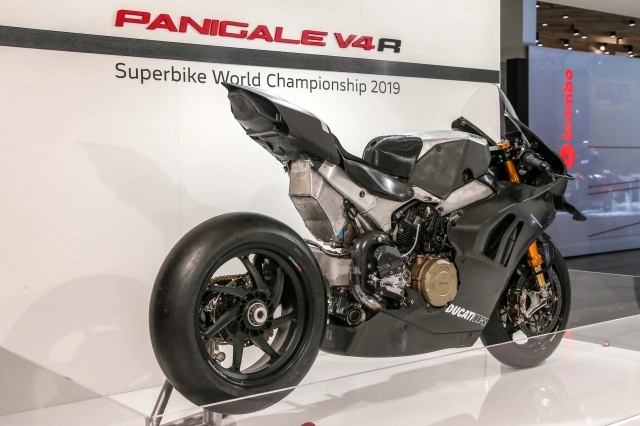 Làm thế nào ducati panigale v4r có thể tạo ra 218 mã lực và đạt 16500 vòng phút