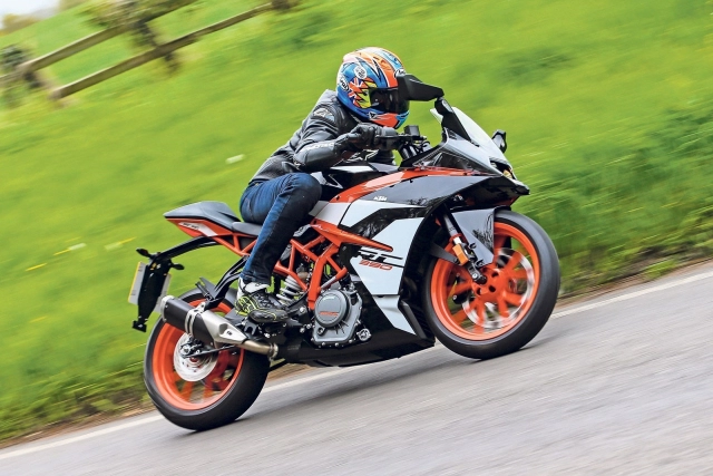 Lexmoto lxr380 mẫu mô tô mang dòng máu giữ yamaha r3 vs ktm rc390 vừa ra mắt