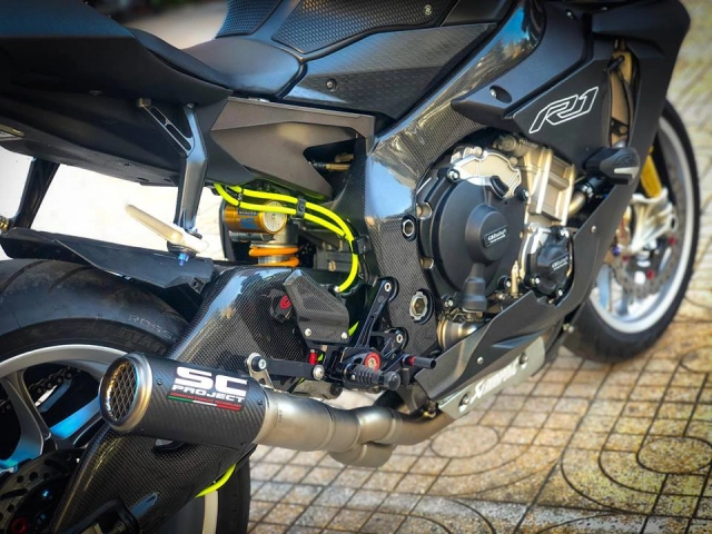 Mãn nhãn với siêu phẩm yamaha r1 miền tây sông nước dọn phong cách chạy track