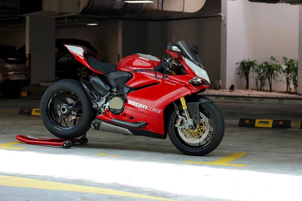 Mãn nhãn với superbike ducati 1299 panigale s độ cực chất