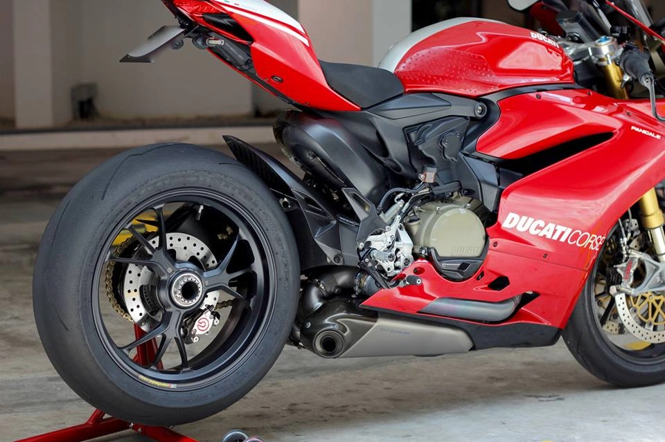 Mãn nhãn với superbike ducati 1299 panigale s độ cực chất