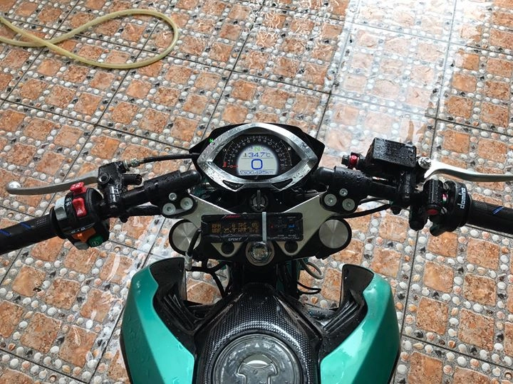 Msx 125 độ hầm hố với dàn chân khủng của biker đồng nai