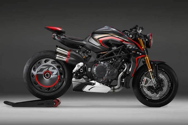 Mv agusta rush 1000 chuẩn bị ra mắt vào tháng 6