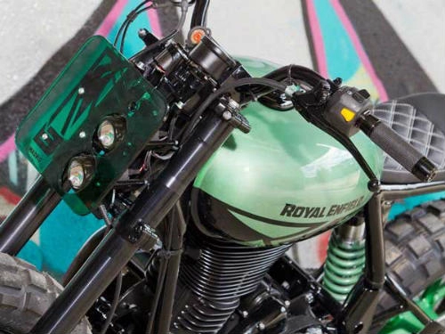 Ngắm royal enfield classic 500 độ chạy đa địa hình