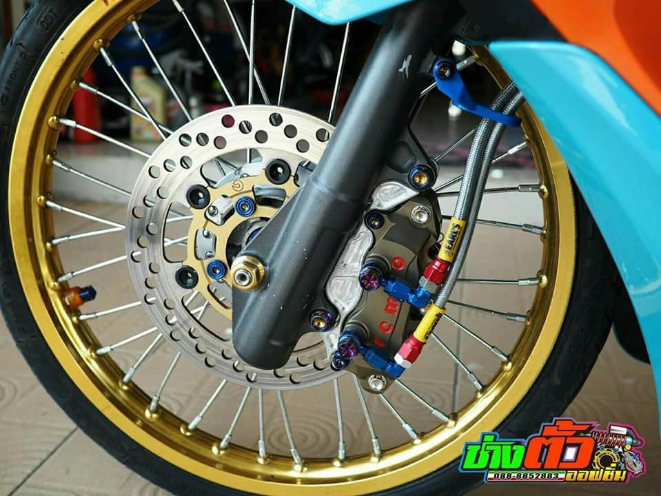 Pcx 150 độ đẹp đầy quyến rũ với tone màu xanh nitron mát mắt