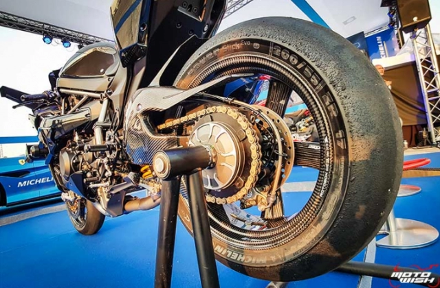 Ra mắt lốp michelin power slick evo chuẩn công nghệ đường đua motogp