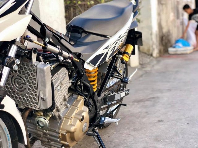 Satria 150 bản độ ấn tượng với loạt đồ chơi chất lượng